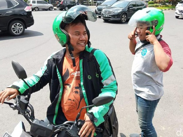 Serba Serbi Pemilu 2019: Cerita Driver Ojol Nyaleg Sambil Narik Ojek