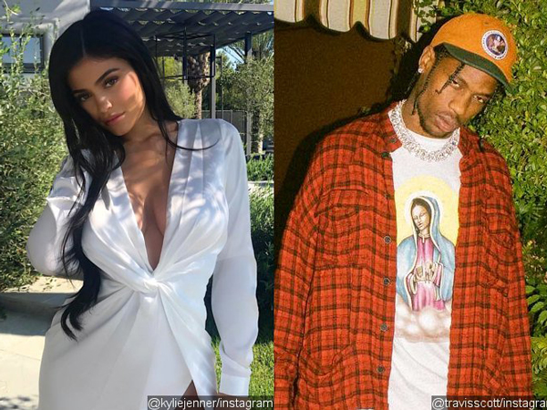 Pamer Cincin di Jari Manis, Kylie Jenner Tunangan dengan Travis Scott?