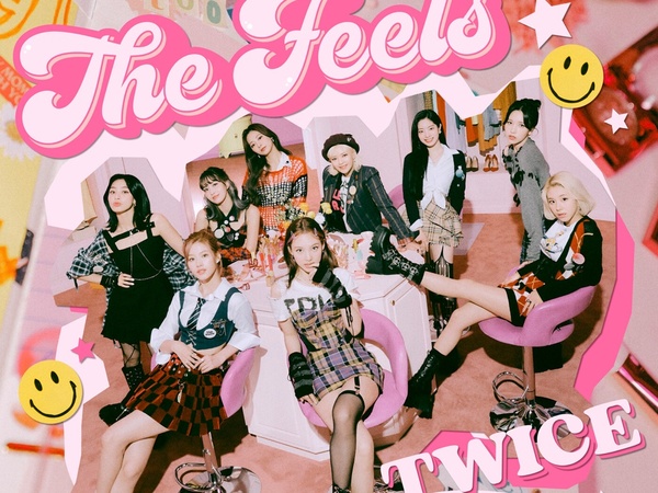 Bedah Fashion MV TWICE - The Feels