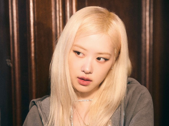 Rosé BLACKPINK Samai Rekor Jungkook BTS di Chart Billboard Global 200