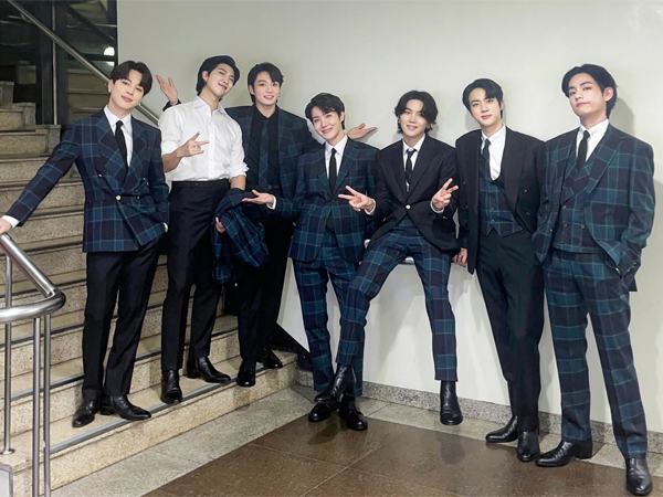 BTS Akan Tayangkan 3 Acara di Disney+ Termasuk Dokumenter 'Beyond the Star'