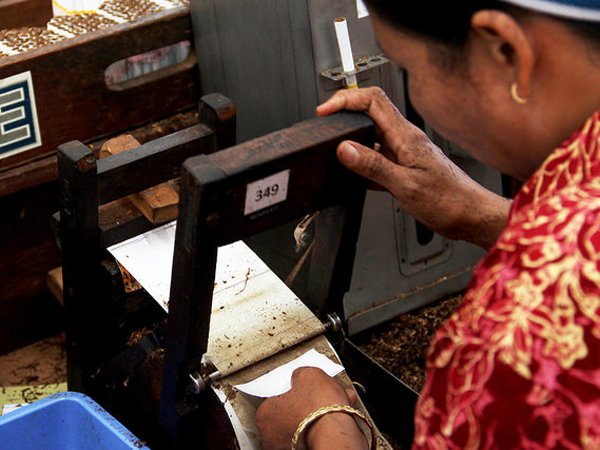 Masuknya Rokok Kretek dalam RUU Kebudayaan Tuai Berbagai Kritik