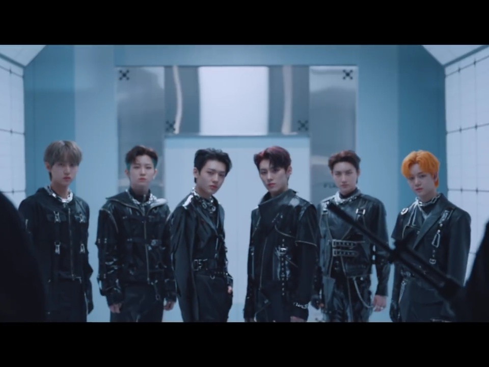 P NATION Resmi Debutkan Boyband TNX lewat Lagu 'Move'