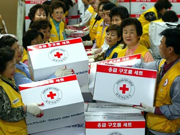 Masih Tegang, Korea Selatan Hentikan Bantuan Kemanusiaan ke Korea Utara