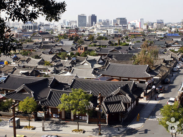 Yuk, Jadi Salah Satu Target 10 Juta Wisatawan ke Desa Tradisional Jeonju Hanok!