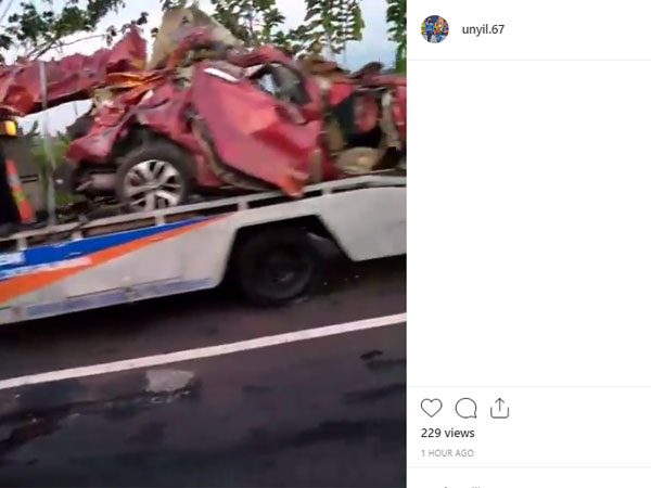 Penampakan Mobil-mobil di Kecelakaan Beruntun Tol Cipali yang Hancur dan Ringsek