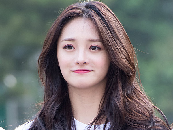 Kyulkyung Dirumorkan Hengkang dari PRISTIN, Apa Kata Agensi?