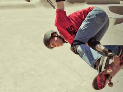 Pemain Skateboard Buta Hebohkan Internet