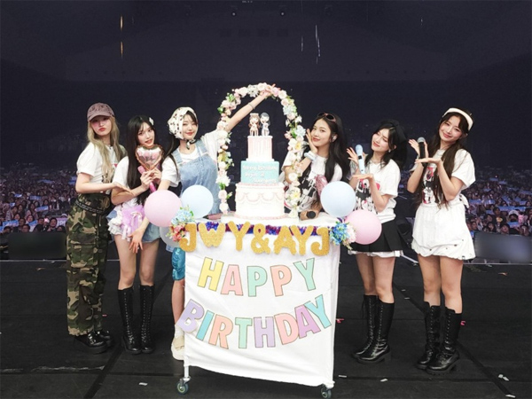 Wonyoung dan Yujin IVE Rayakan Ulang Tahun Lebih Awal Bareng Fans di Konser Jakarta