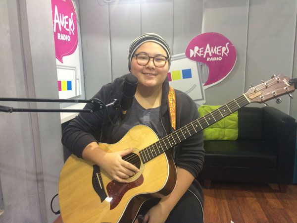 Bersuara Jazz, Ini Alasan Yuka Tamada Rilis Lagu Medley 'Sakitnya Tuh di Sini' dan 'Aku Mah Apa Atuh'!