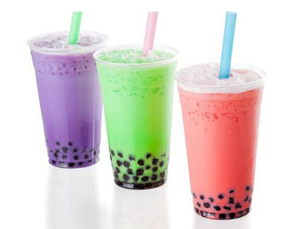 Mencicipi Bubble Tea Ukuran Galon yang Lagi Ngetren di China