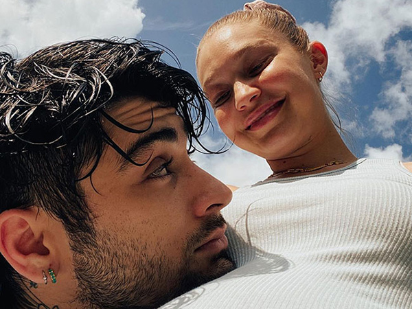 Gigi Hadid Bagikan Foto Saat Kehamilan dengan Zayn Malik