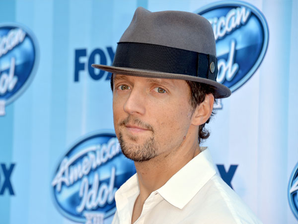 Duh, Jason Mraz Alami Kecelakaan Mobil Saat Perjalanan Pulang!