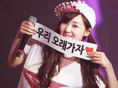 Tiffany Beri Isyarat SNSD Akan Konser di Indonesia!