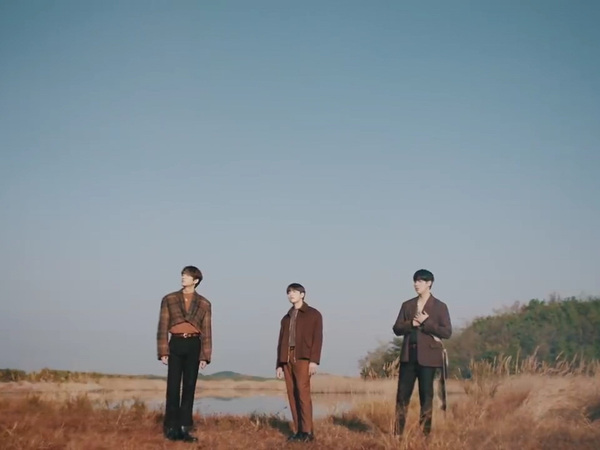 B1A4 Tampil Emosional dalam MV 'Adore You'