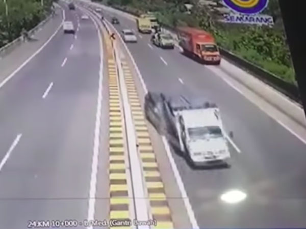 Rekaman CCTV Kecelakaan NH Dini Timbulkan Pertanyaan Mengapa Truk Ada Di Jalur Kanan?