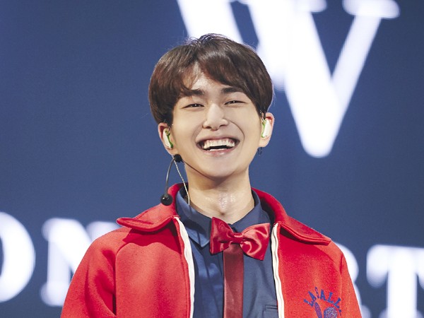 Onew SHINee Sudah Siapkan Kado Spesial untuk Fans Jelang Wamil Bulan Depan