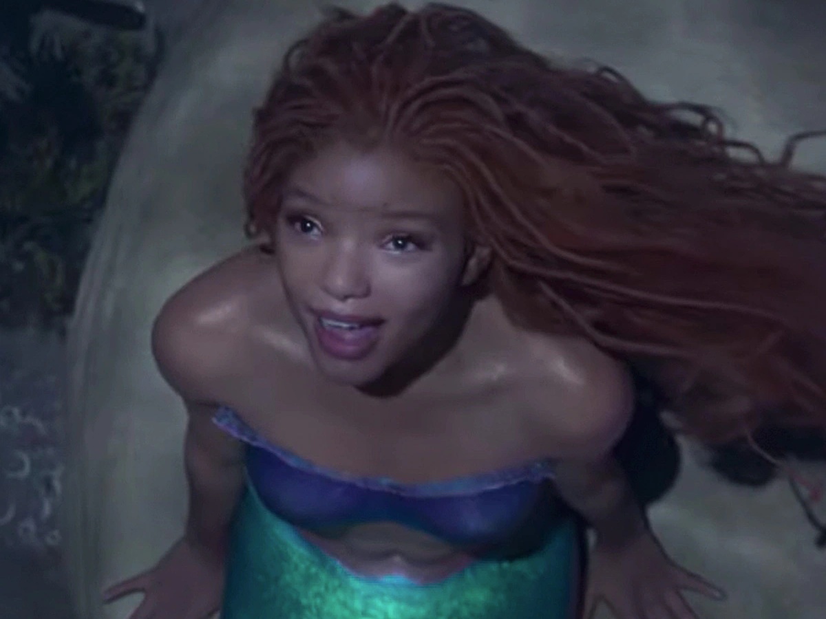 The Little Mermaid Bagikan Penampilan Perdana Halle Bailey sebagai Ariel