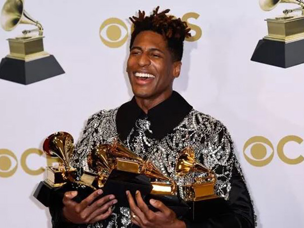 Jon Batiste Menang Album of The Year, Ini Daftar Pemenang Grammy 2022