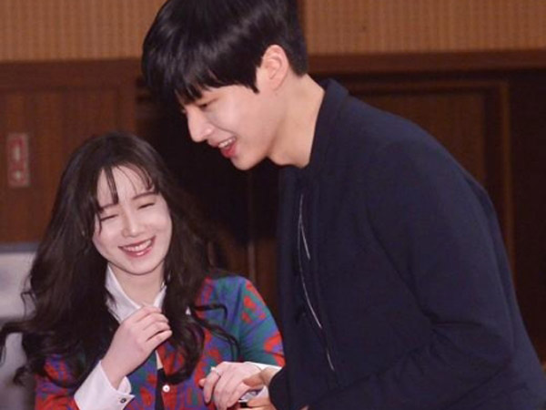 Pergi Ke Pulau Jeju, Ahn Jae Hyun Dan Go Hye Sun Lakukan Pemotretan Pre-Wedding ?