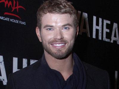 Bintang Twilight Saga Kellan Lutz, Kunjungi Jakarta Untuk Premiere Java Heat