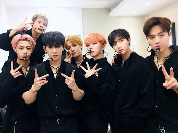 Monsta X Curhat Perasaan Mereka Terima Gaji Perdana Usai 2 Tahun Debut