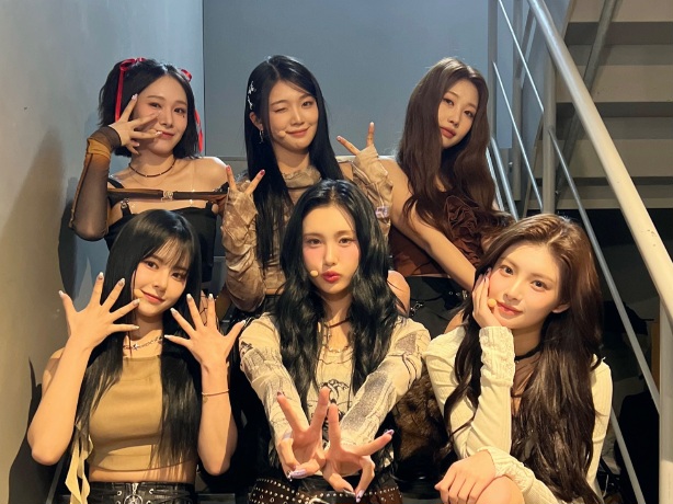EVERGLOW Resmi Berpisah dengan YUEHUA Entertainment Setelah 6 Tahun