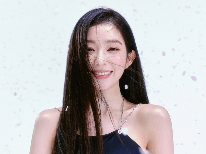 Irene Red Velvet Puncaki Chart iTunes dan Catat Rekor Penjualan Album Solois Wanita SM