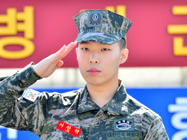 Chanhyuk AkMu Resmi Bebas Tugas Wajib Militer