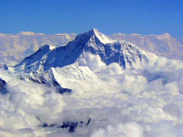 Gempa Dahsyat Nepal Ternyata Buat Gunung Everest Bergeser!