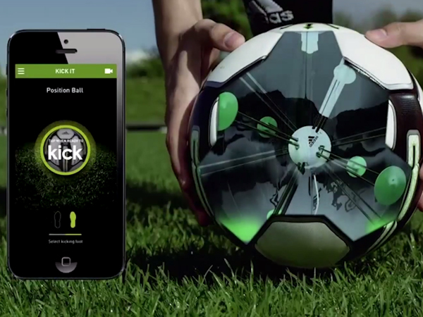 Ini Kehebatan Bola Canggih Adidas miCoach Smartball!