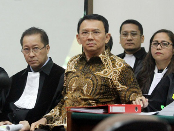 Terkait Dugaan Penistaan Agama, Ahok Dituntut Hukuman Satu Tahun