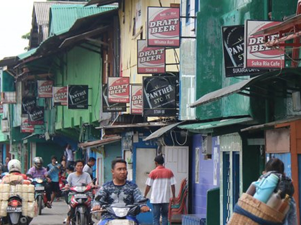 Bongkar Kalijodo, Ahok Klaim 80 Persen PSK Sudah Pulang Kampung