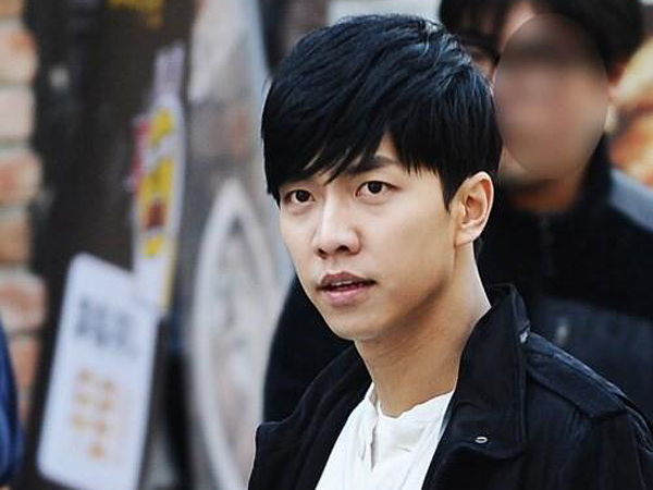 Lee Seung Gi Ucapkan Salam Perpisahannya Pada 'You're All Surrounded'