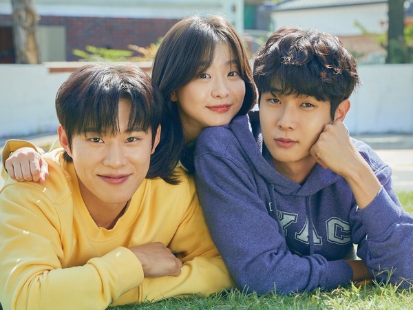Drama 'Our Beloved Summer' Tampilkan Persahabatan Choi Woo Shik, Kim Da Mi dan Kim Sung Cheol