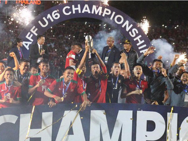 Sempat Menolak, Kemenpora Janjikan Bantu Dana di Kemenangan Timnas U-16 di Piala AFF!