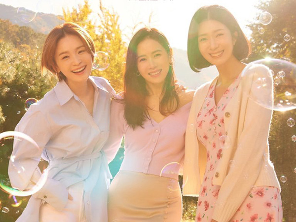 Jeon Mi Do, Son Ye Jin, Kim Ji Hyun Jadi Tiga Sahabat Dekat di Poster Drama Terbaru