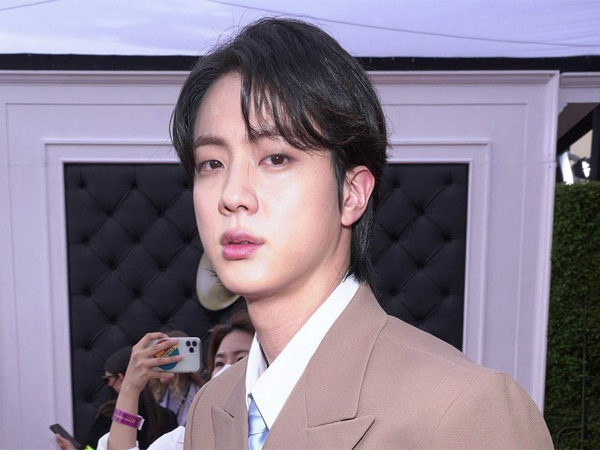 Bagaimana Penampilan Jin dalam Konser BTS di Las Vegas Usai Cedera? Begini  Kata Agensi