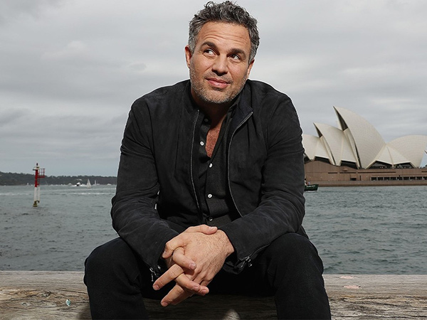 Mark Ruffalo Diincar Jadi Pemain Serial 'Parasite'