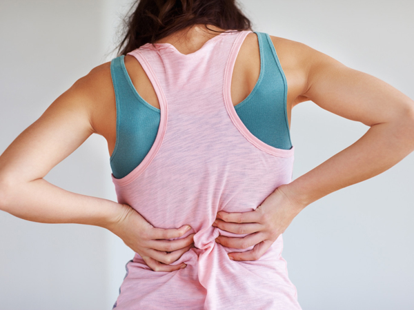 Hati-hati, Kebiasaan Buruk Ini Bisa Picu Sakit Punggung!