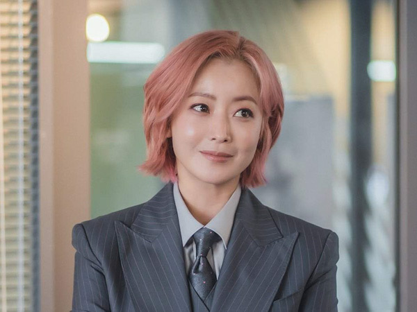 Totalitas Kim Hee Sun Rambut Sampai Rontok Demi Drama 'Tomorrow'