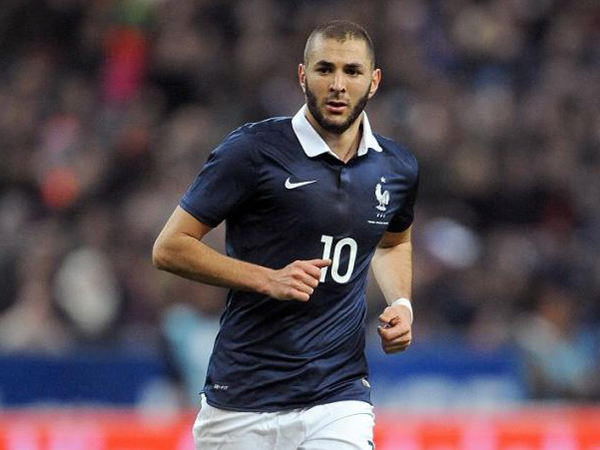 Meludah Usai Lagu Kebangsaan Prancis Diputar, Benzema Diminta Keluar dari Timnas