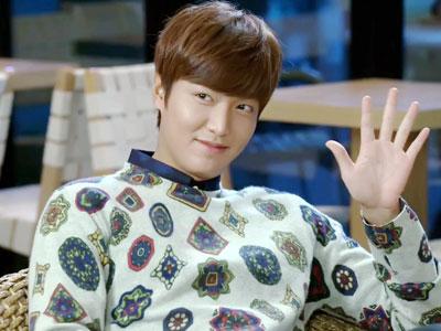 Lee Min Ho Lelang Baju-Baju Karakter Kim Tan 'The Heirs'