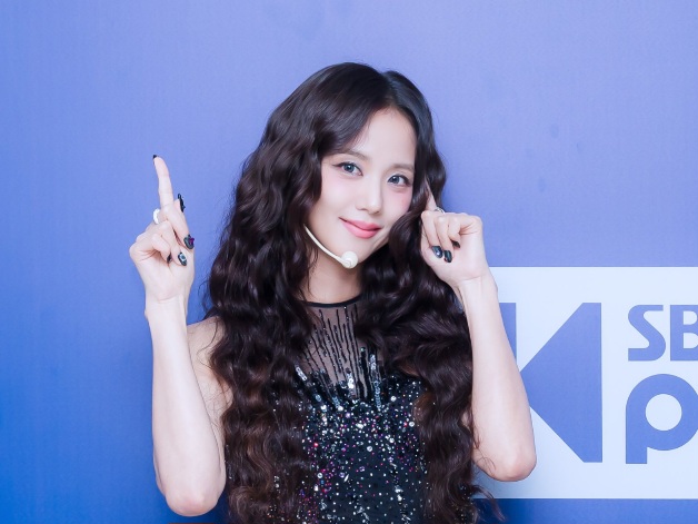Jisoo Puncaki Chart Billboard World Digital Song Sales dengan 'earthquake'