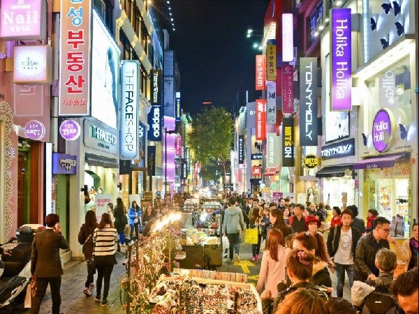 4 Lokasi Belanja Produk Kecantikan Populer di Korea