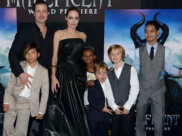 Orangtuanya Berpisah, Apa yang Dilakukan Anak-Anak Brangelina?