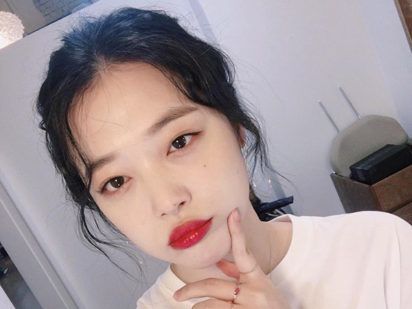 Lagi, Postingan Sulli Jadi Perbincangan Terkait Isu Pelecehan Seksual