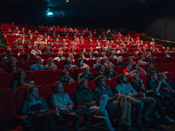 Bioskop di Inggris Akan Kembali DIbuka Jika Penuhi Persyaratan Ini