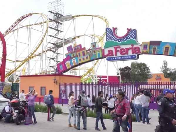 Tragis! 2 Orang Tewas Setelah Wahana Roller Coaster di Mexico Tergelincir