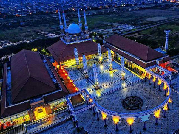 Kunjungi Empat Masjid Unik di Sekitar Jalur Pantura di Momen Mudik Tahun Ini!